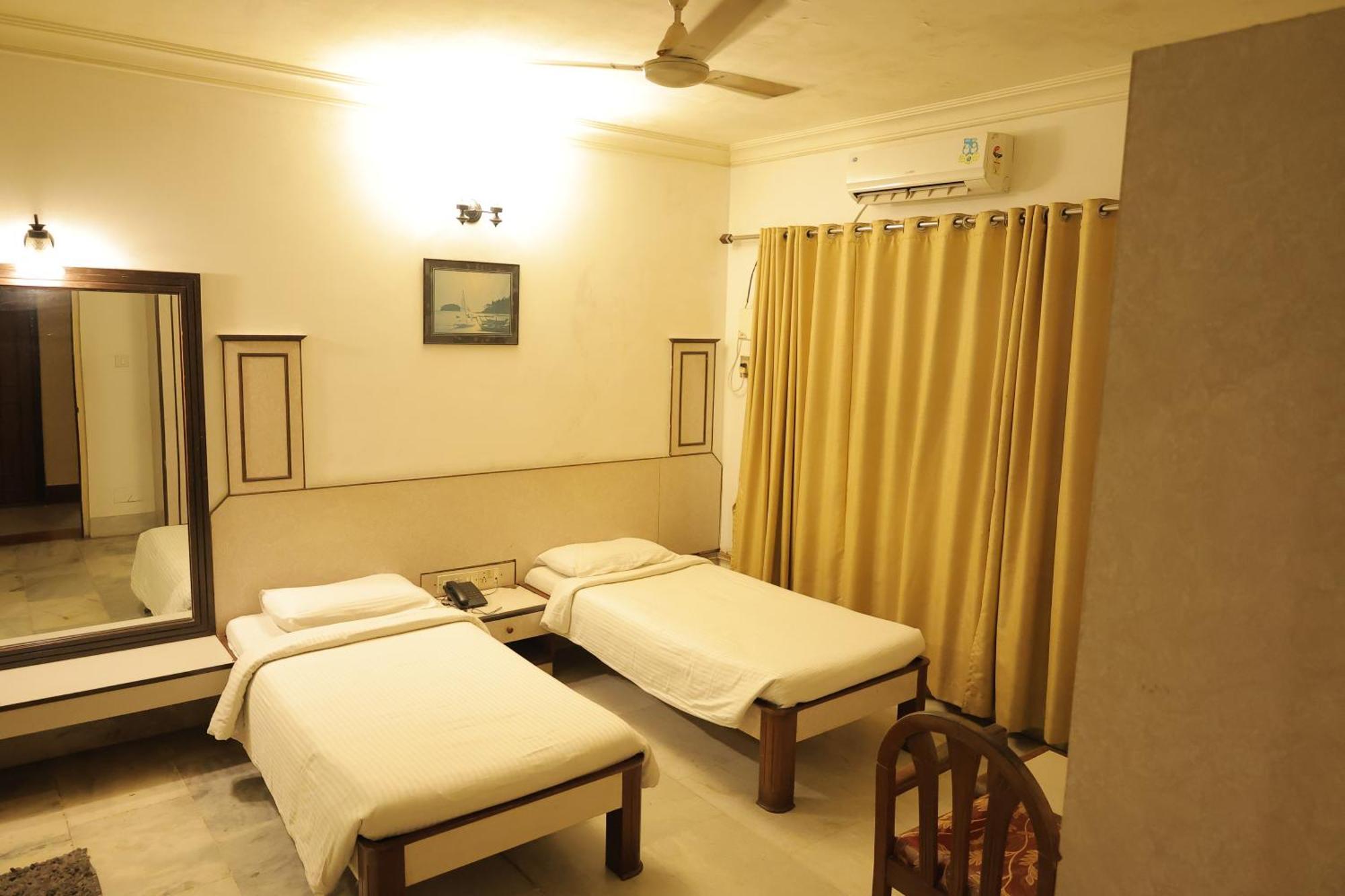 Hotel Mangalore International Exterior photo